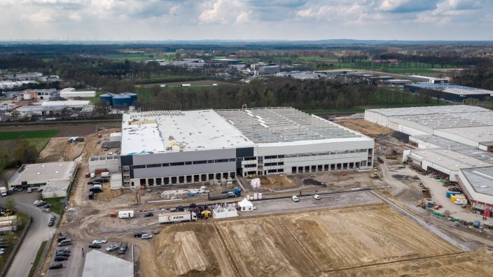Am Heimatstandort in Greven entsteht ein 90.000 Quadratmeter großes Logistikzentrum.
