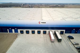 Fiege_zooplus (1) Loading Ramps at the new FIEGE logistics centre for zooplus